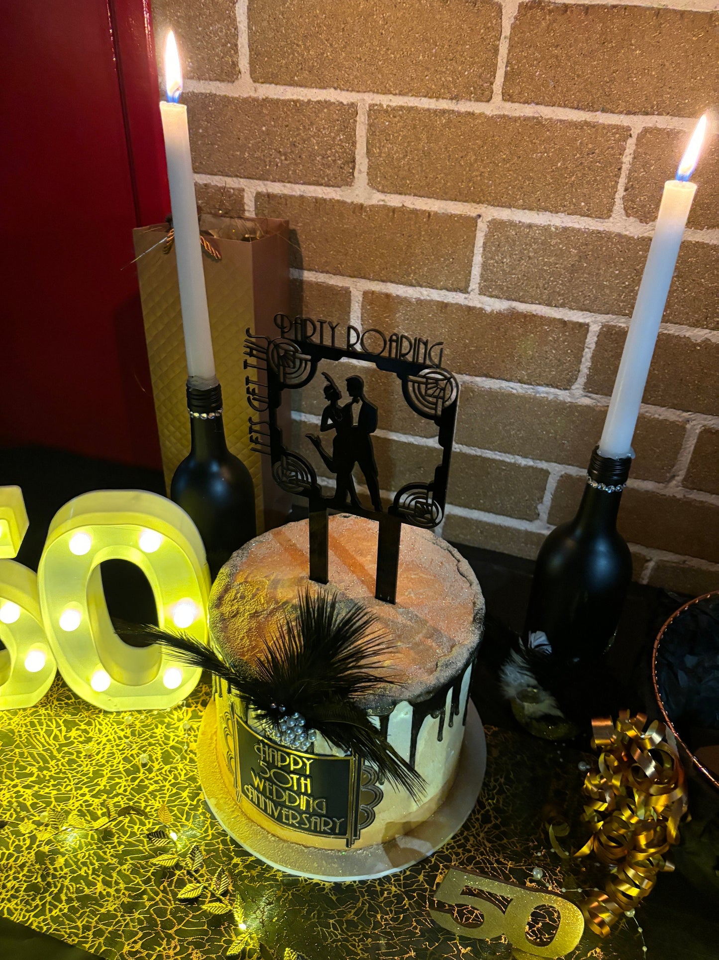 Elegant Gatsby Cake Topper - 1920s Hollywood Theme